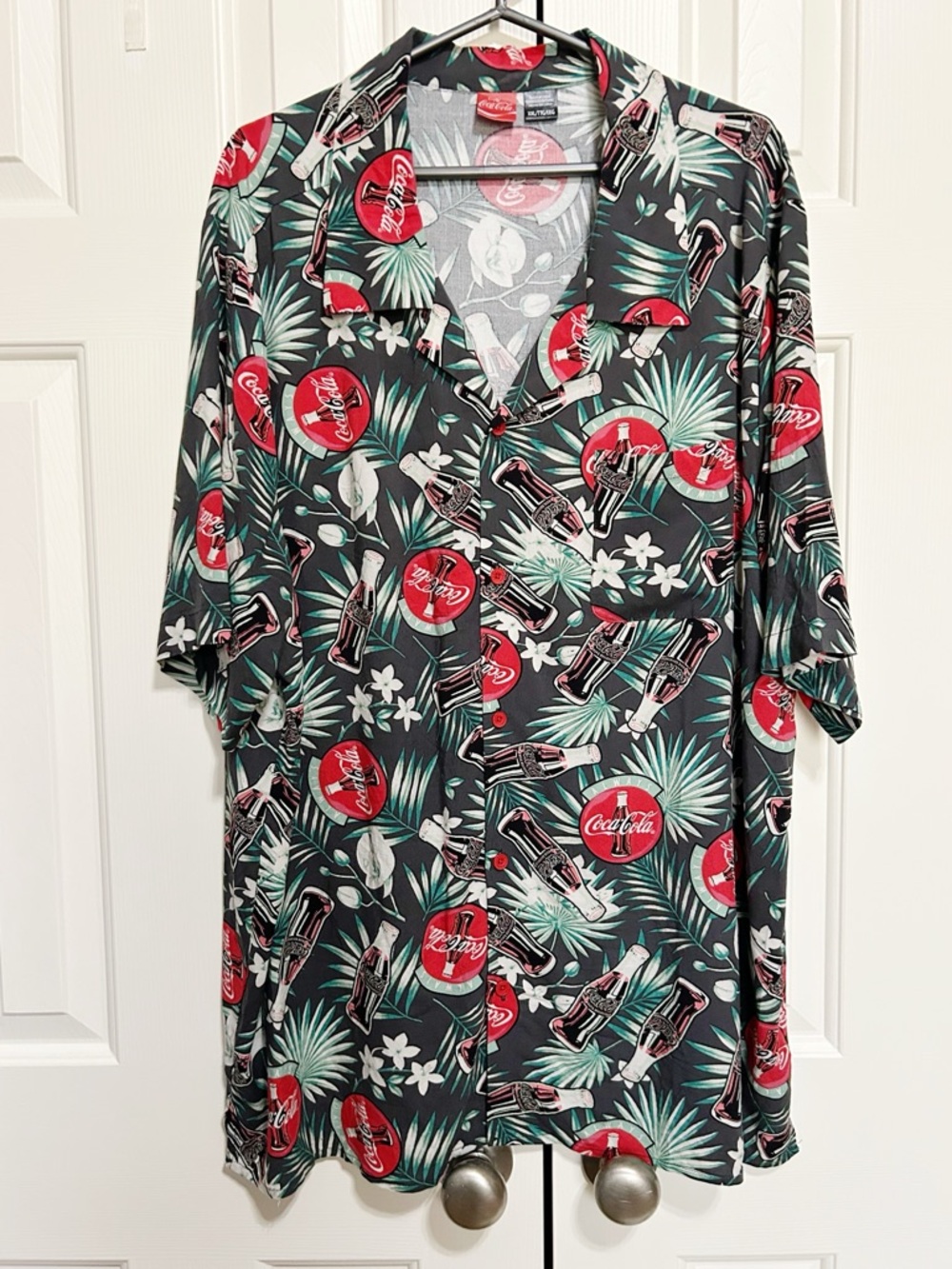 Coca Cola Tropical Logo Camp Shirt XXL Beachy Coastal Hawaiian Resort